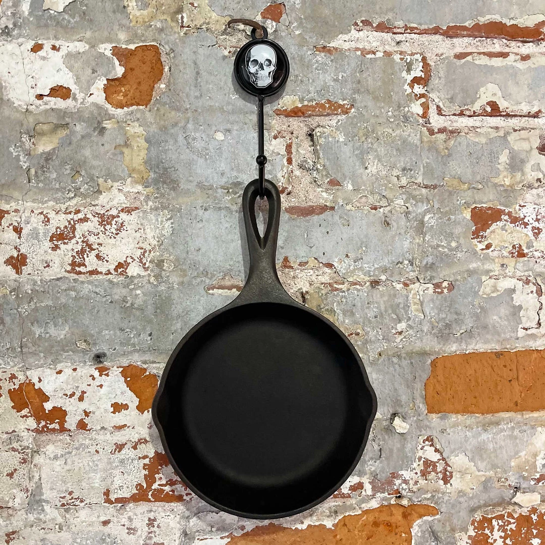 SOURPUSS SKULL WALL HOOK 5 SOURPUSS SKULL WALL HOOK