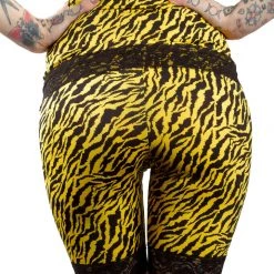SOURPUSS HI WAIST PIZZAZZ SHORTS YELLOW ZEBRA 8 SOURPUSS HI WAIST PIZZAZZ SHORTS YELLOW ZEBRA
