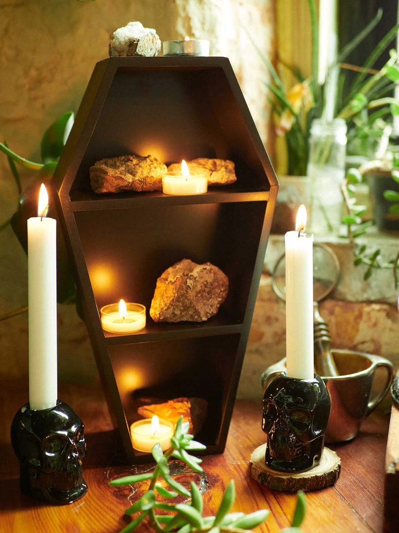 Haunted Homewares SOURPUSS SKULL CANDLESTICK HOLDERS BLACK 4 Haunted Homewares SOURPUSS SKULL CANDLESTICK HOLDERS BLACK