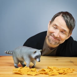 None BABY RACCOON BUDDY Lifestyle