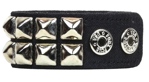 None CANVAS 2 ROW PYRAMID BRACELET Back In Stock 3 None CANVAS 2 ROW PYRAMID BRACELET Back In Stock