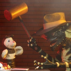 None GREMLINS ULTIMATE FLASHER 7" ACTION FIGURE Lifestyle 17 None GREMLINS ULTIMATE FLASHER 7