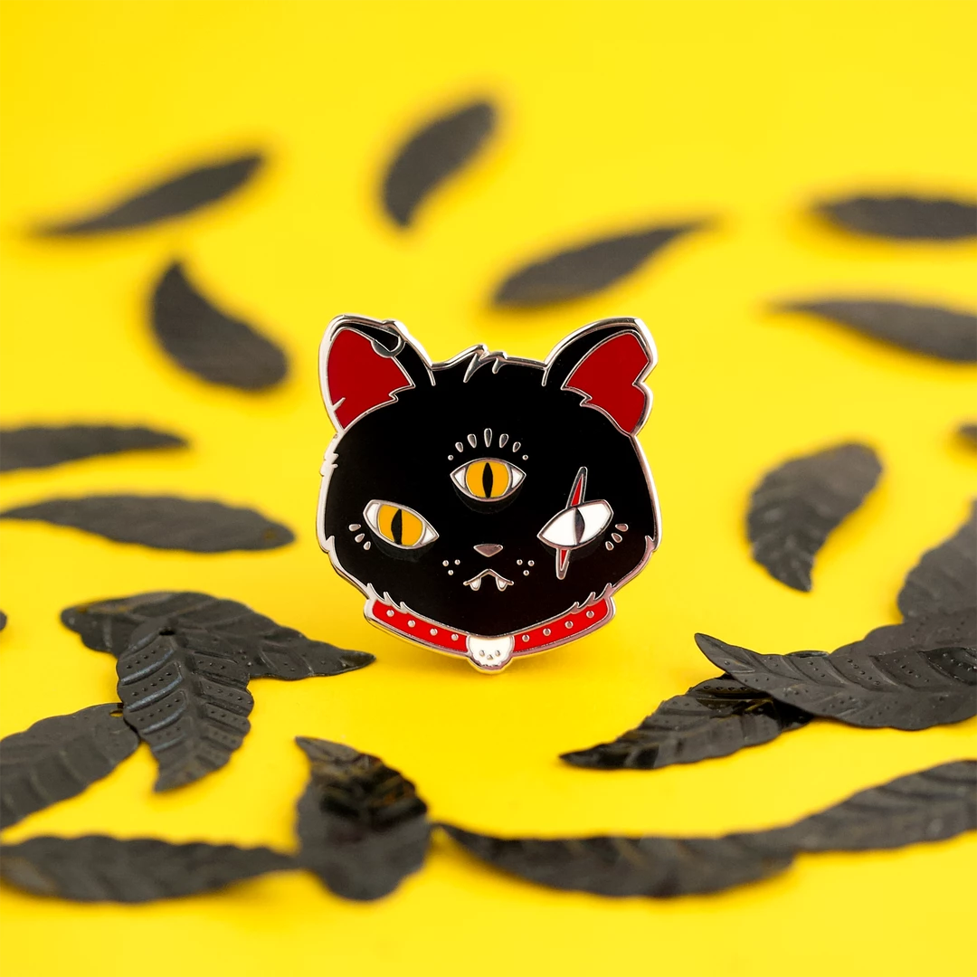 Accessories LUXCUPS CREATIVE GRITTY KITTY ENAMEL PIN 5 Accessories LUXCUPS CREATIVE GRITTY KITTY ENAMEL PIN