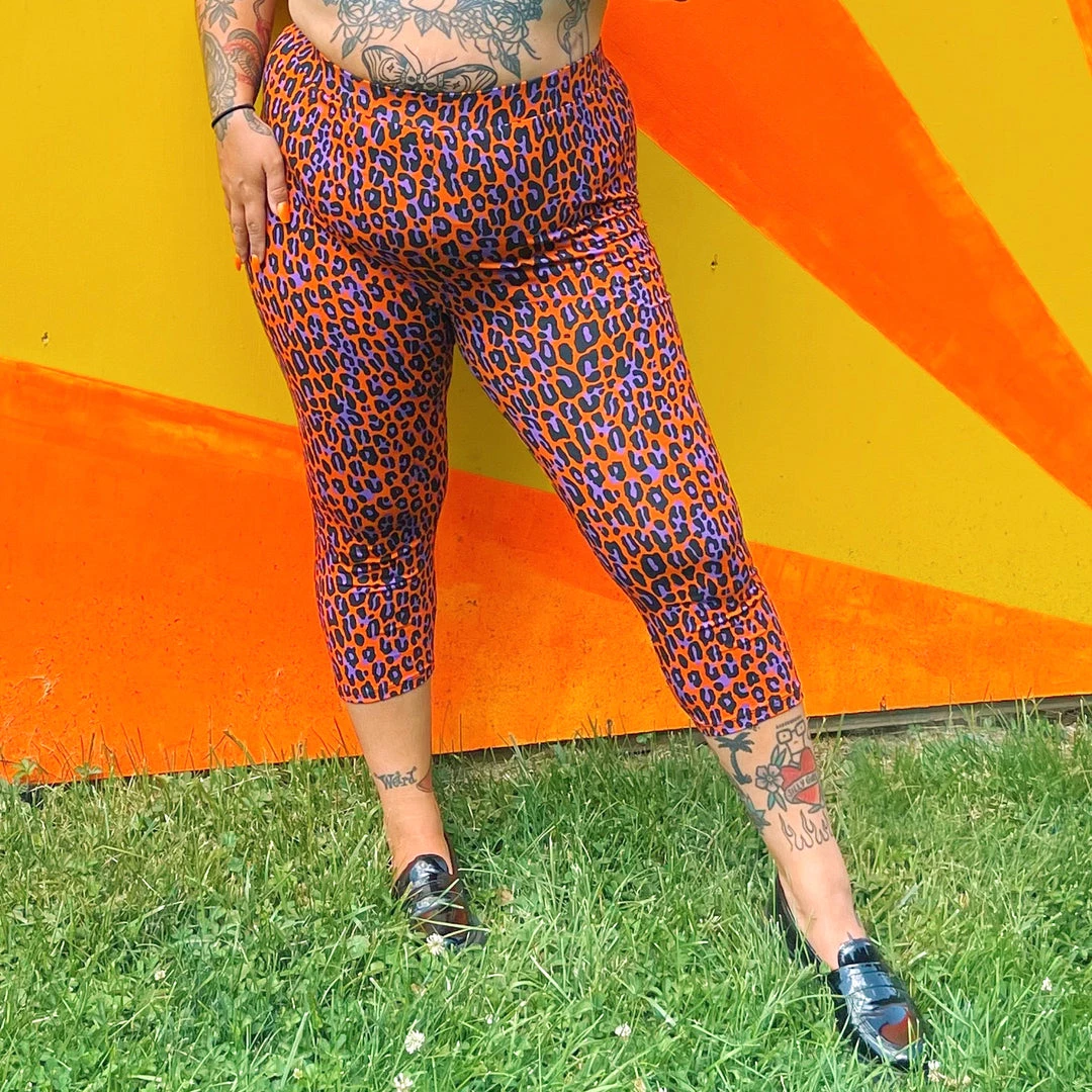 SOURPUSS ORANGE LEOPARD KNIT CAPRIS 3 SOURPUSS ORANGE LEOPARD KNIT CAPRIS