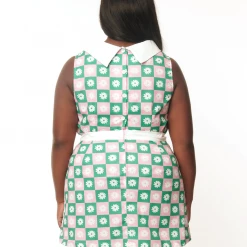 SMAK PARLOUR GREEN & PINK CHECKERBOARD DAISY PRINT MOD TOP Shop Sour+Plus