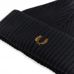FRED PERRY SHORT RIBBED BEANIE BLACK