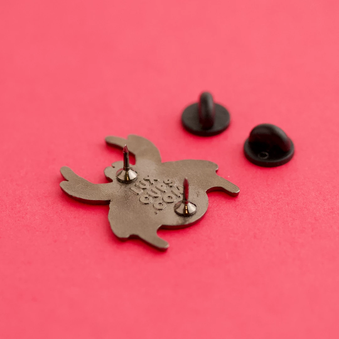 LUXCUPS CREATIVE WEB WEAVER ENAMEL PIN 5 LUXCUPS CREATIVE WEB WEAVER ENAMEL PIN